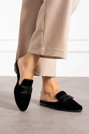 Oliyn Siyah Olimpiyat Toka Detaylı Elegant Ev Terliği 