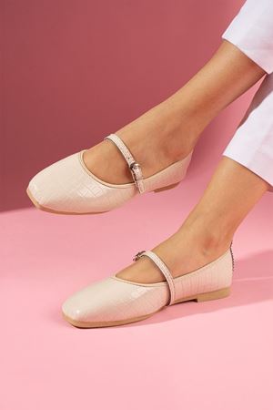 Belton Bej Kroko Desenli Tokalı Kemer Bantlı Babet 