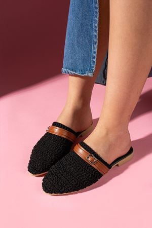 Lumera Siyah Zırh Örme Triko Taba Kemer Detaylı Terlik