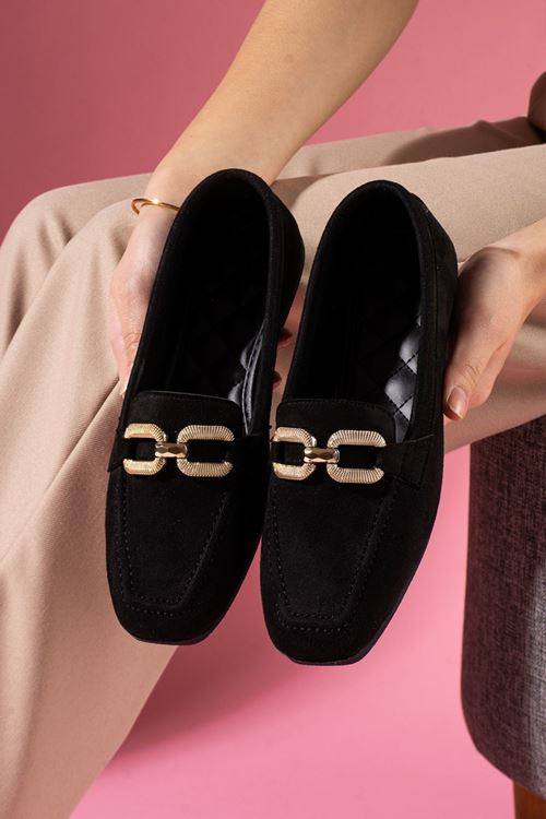 Marlin Siyah Süet Saraçlı Gold Aksesuarlı Loafer Ayakkabı Babet