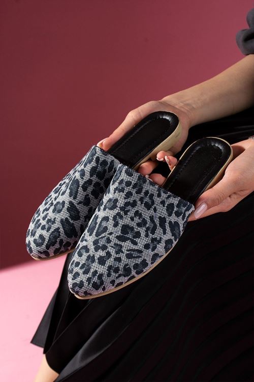 Sedrix Gri Leopar Desenli Önü Kapalı Terlik