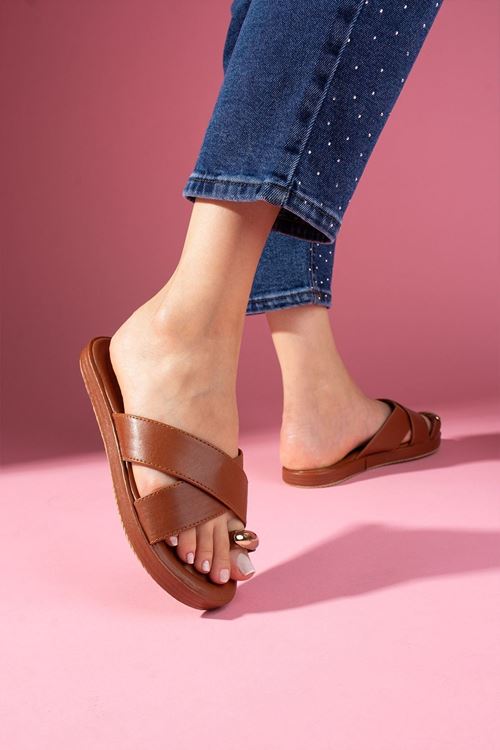 Surfy Taba Parmak Arası Damla Aksesuarlı Çapraz Bantlı Terlik