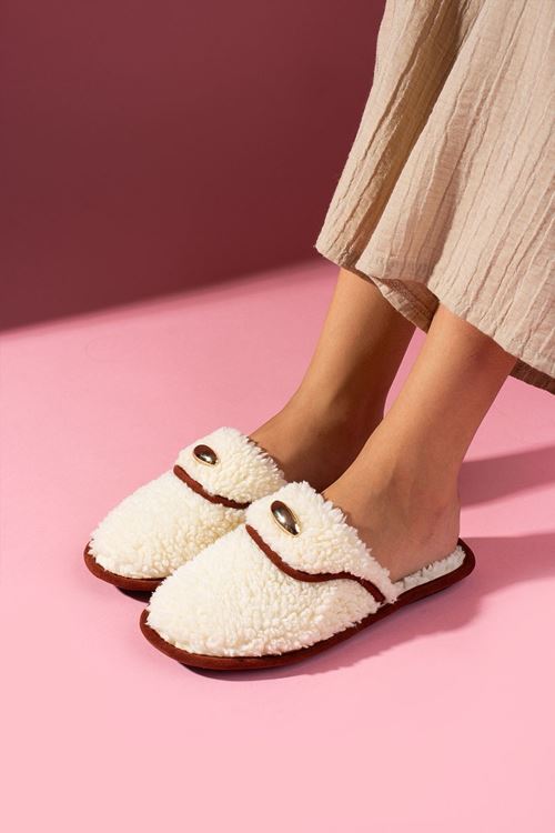 Evelis Beyaz Havlu Dokulu Damla Aksesuarlı Ev Terliği