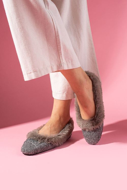 Haley Gri Peluş Detaylı Kırçıl Kumaşlı Ev Babeti 