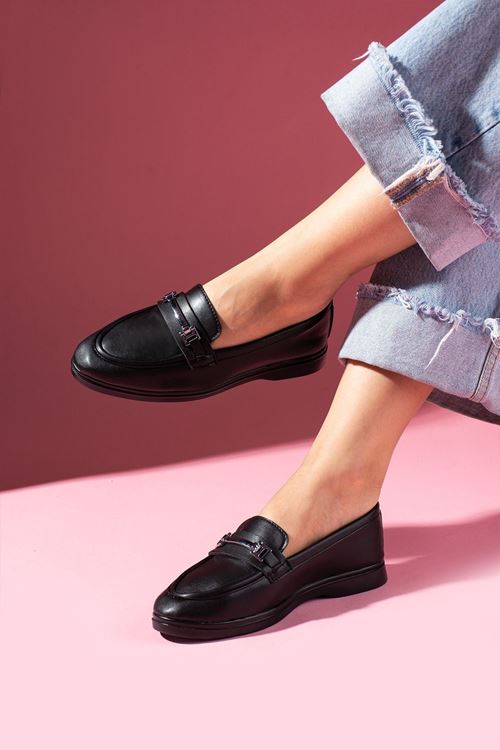 Markiz Siyah Cilt Tokalı Loafer Babet Günlük Ayakkabı