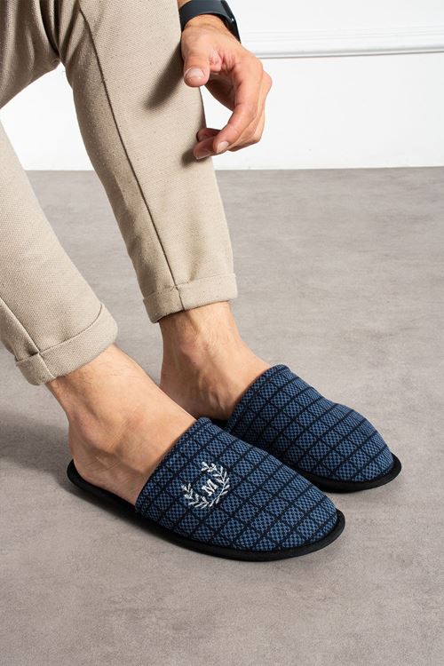 Astra  Erkek  Lacivert Kare Desenli Önü Kapalı  Ev Terliği 