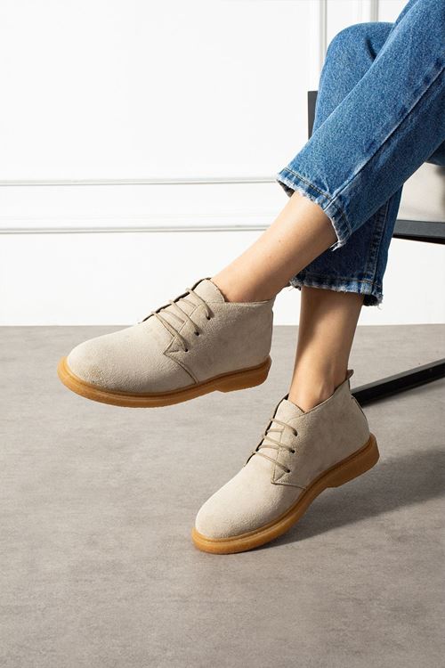 Pumpy Bej Süet Bağcıklı Kadın Bot