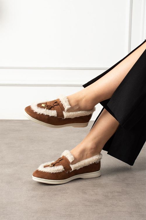 Ravon Taba Süet Mini Aksesuarlı Peluş Şerit Detaylı Loafer Babet Günlük Ayakkabı