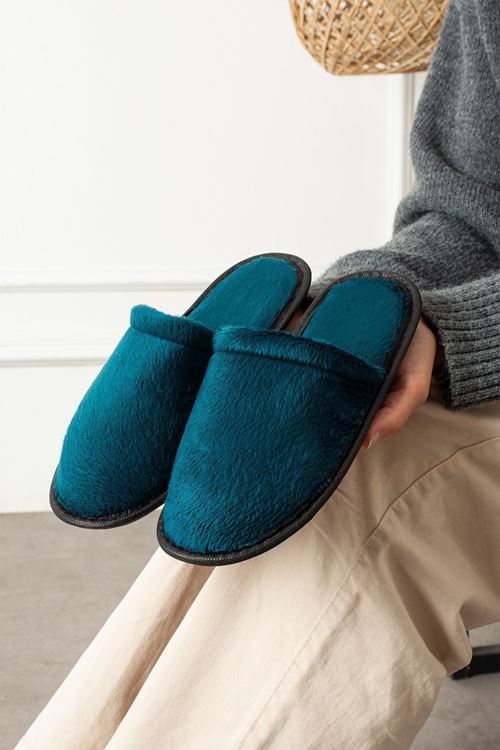 Velin Petrol Mavisi İçi Tüylü Önü Kapalı Ev Terliği