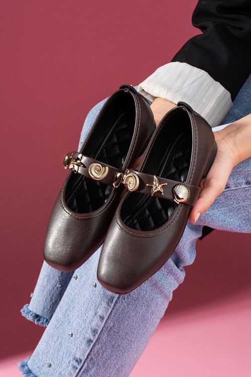 Marina Kahverengi Cilt Deniz Kabuğu Yıldız Aksesuar Bantlı Babet