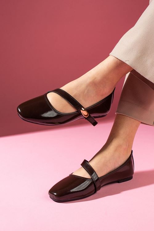 Olivia Kahverengi Rugan Gold Damla Aksesuarlı İnce Bantlı Babet