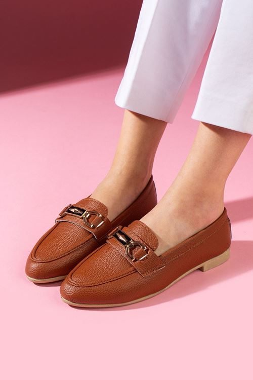 Lucia Taba Gold Zincir Aksesuarlı Loafer Babet