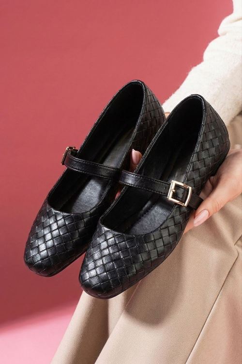 Saphia Siyah Cilt Örgü Dokulu Gold Tokalı Kemer Bantlı Babet