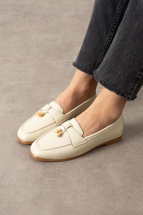Padova Bej Cilt Püsküllü Ahşap Boncuk Detaylı Loafer Babet Günlük Ayakkabı