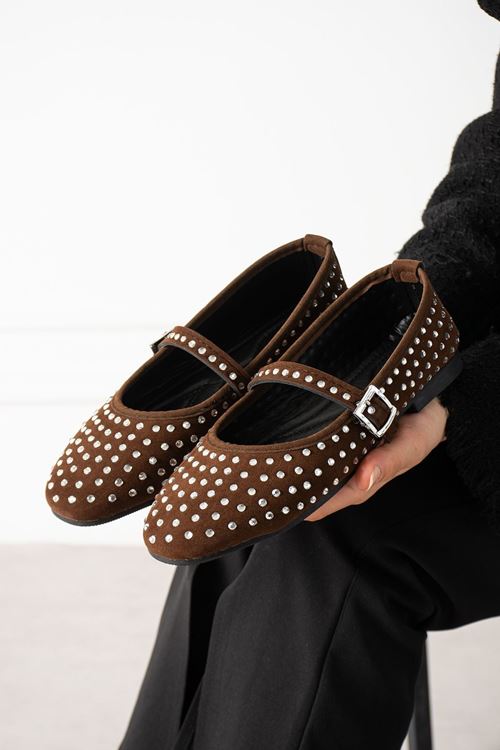 Gemma Kahverengi Süet Kristal Taş İşlemeli Nikel Tokalı Kemer Bantlı Babet