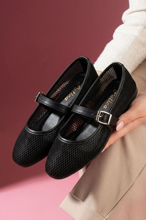 Capri Siyah Fileli Nikel Tokalı Kemer Bantlı Babet