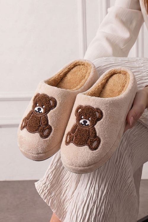 Pepra Bej Ayıcık İçi Peluş Ev Terliği Nakışlı Kışlık Kapalı Kadın Terlik