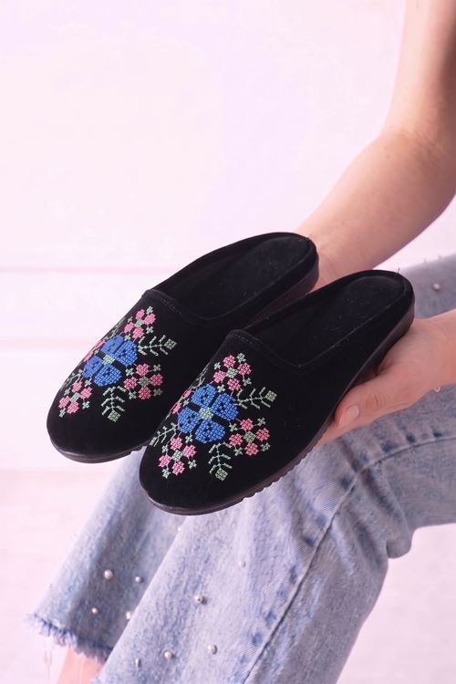 Bloom Siyah Nakışlı Kadife Dokulu Gondol Kalıp Kadın Ev Terliği