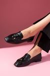 Viona Siyah Cilt Saraçlı Mini Fiyonk Aksesuarlı Loafer Babet