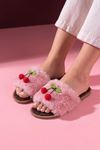 Gummy Pudra Kiraz Ponpon Aksesuarlı Peluş Kadın Ev Terliği